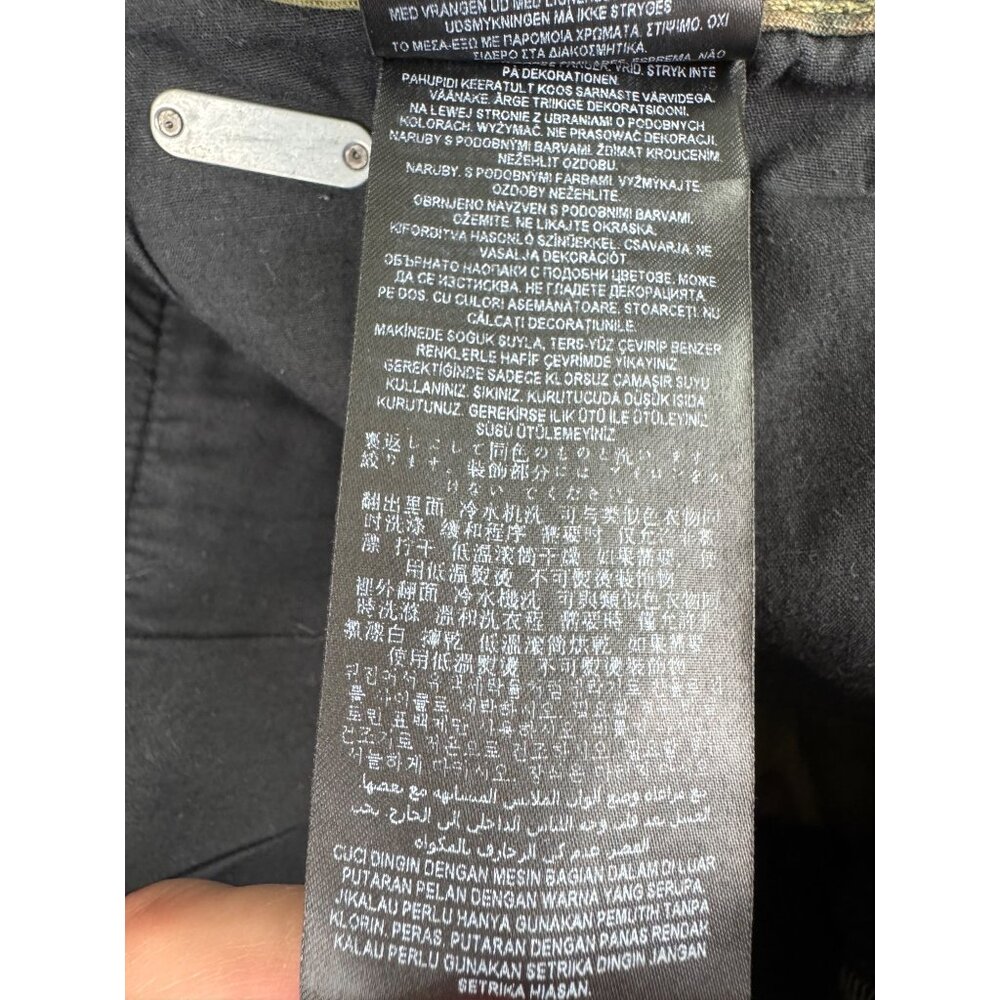 GBG Los Angeles Mens Camo Cargo Shorts Size 32 With Zipper Pockets - PreOwned - Picture 8 of 14